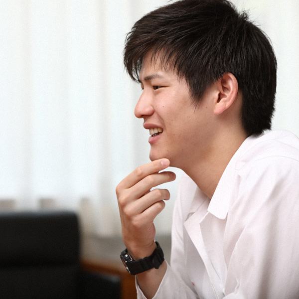 インタビュー画像